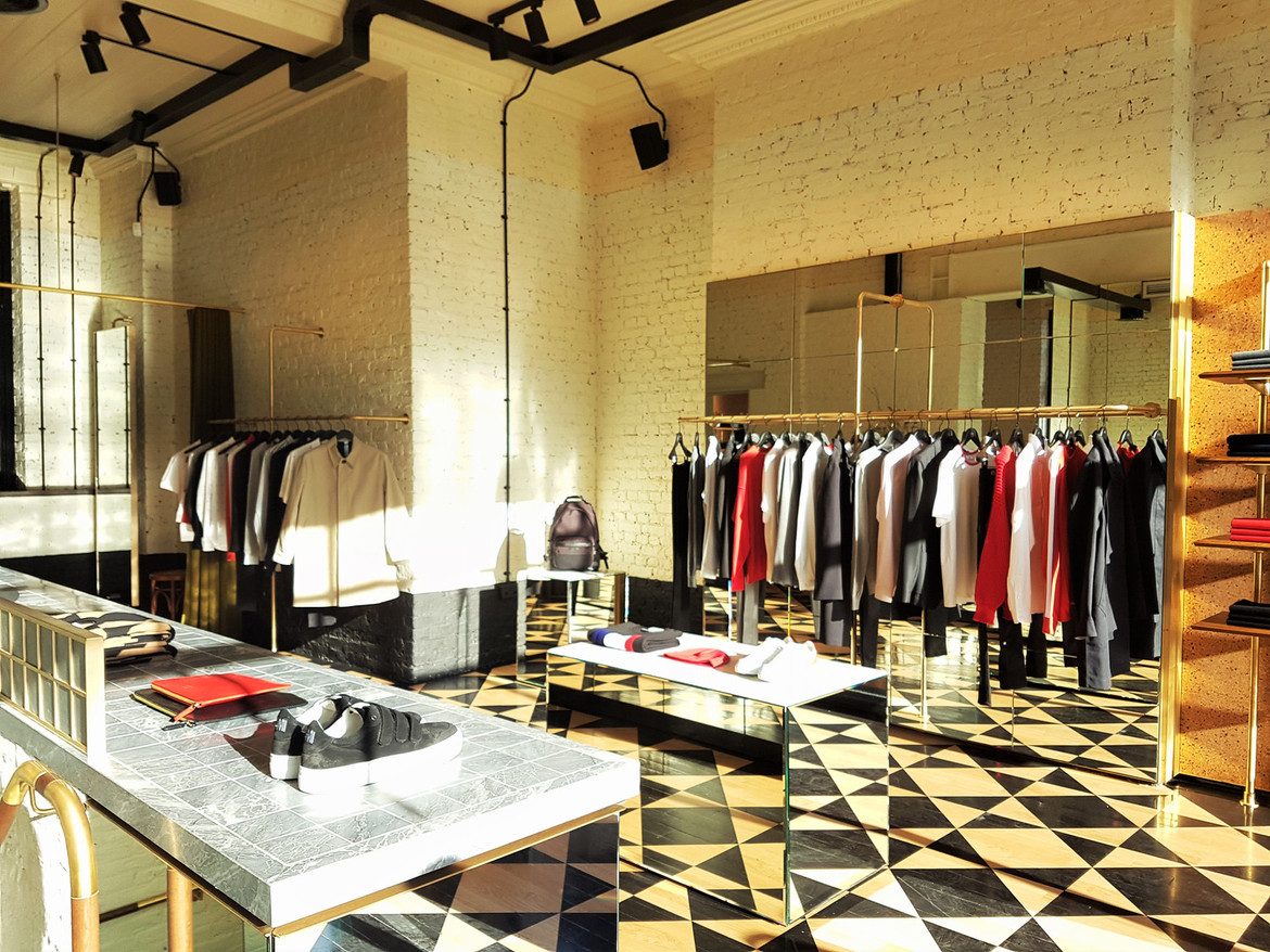 AMI by Alexandre Mattiussi Graduate Store EN